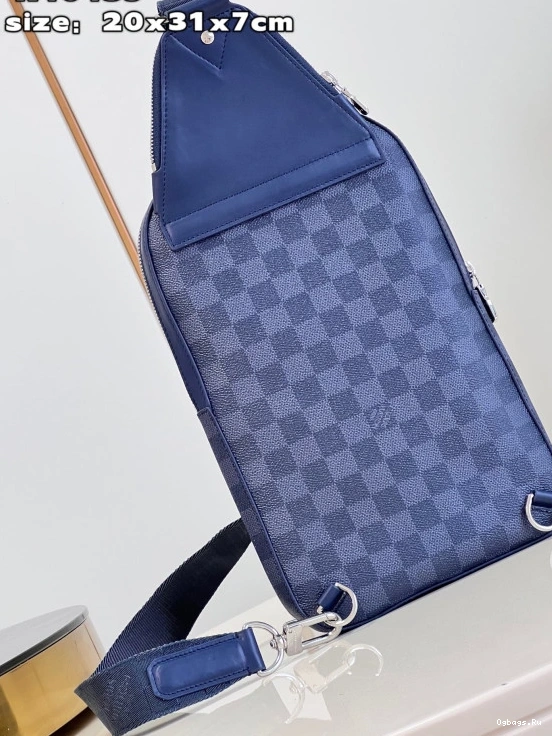VUITTON Slingbag NM LOUIS Avenue 0215